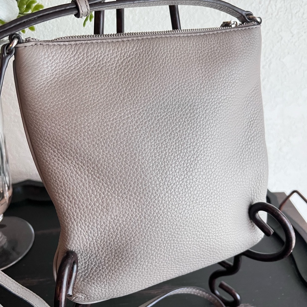 Michael Kors Riley Pebble leather crossbody - Picture 4 of 9